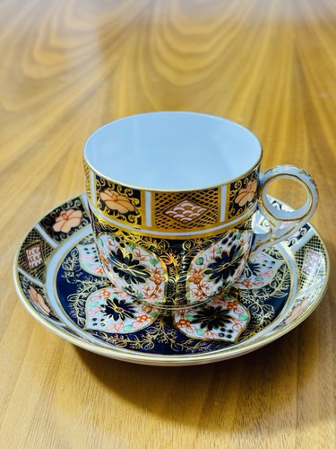 Antique royal crown - royal,