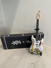 Tom Delonge Blink 182 Dammit Guitar Axe haven Replica limited Edition