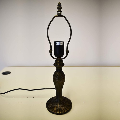 Tiffany style table lamp - style,