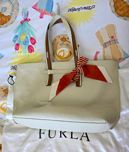 Furla beige pebbled leather - beige,