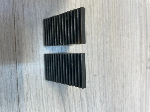 Serrated step block - 2, x