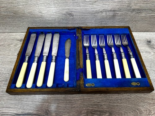 Vintage epns knives - j.b,