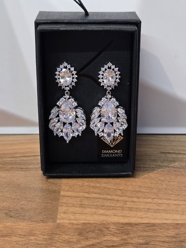 Lovisa silver diamond cubic - lovisa,