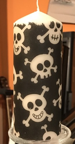 Skulls pirate hand decorated - skulls,