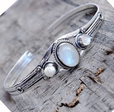 Oval Rainbow Moonstone