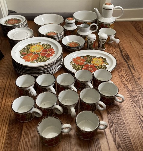 Vtg large lot midwinter - large,