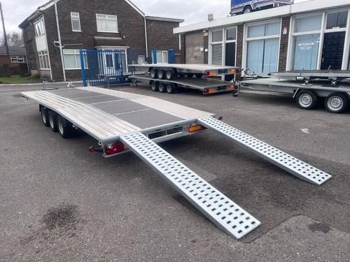 New trailer beaver tail - new, triple