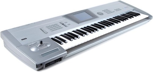 Korg trinity - /,