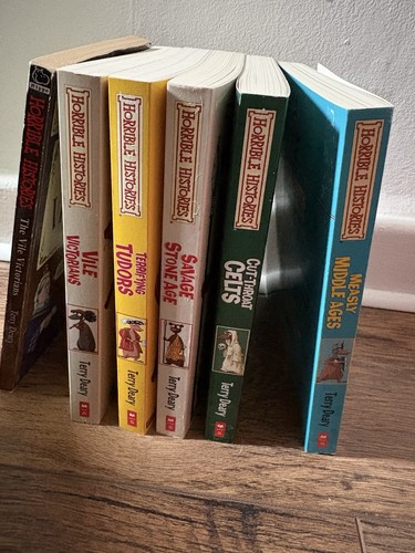 Horrible histories books - histories,