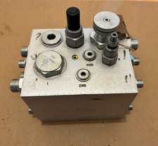 John Deere Hydraulic Manifold