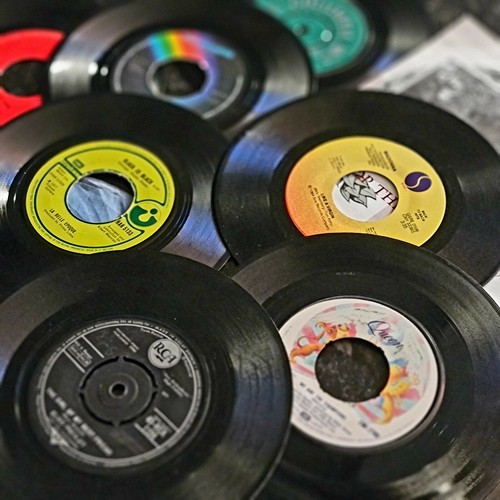 Choose your favourite jukebox - your,