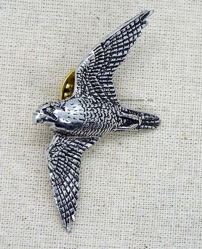 Peregrine falcon bird pin - peregrine,