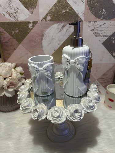 Maxx white bow soap - tk,