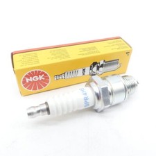 NGK Spark Plug BPR4HS 7823 For