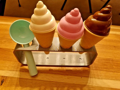 Ice cream cone holder - cream,