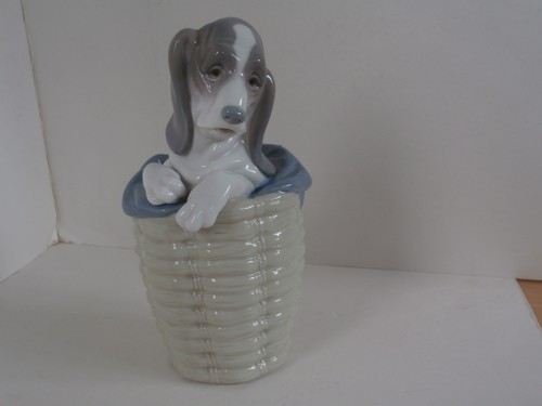 Lladro 1128 ceramic dog in - lladro,