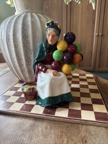 Royal doulton piece - doulton, titled
