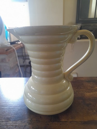 Keele street pottery ribbed - street,