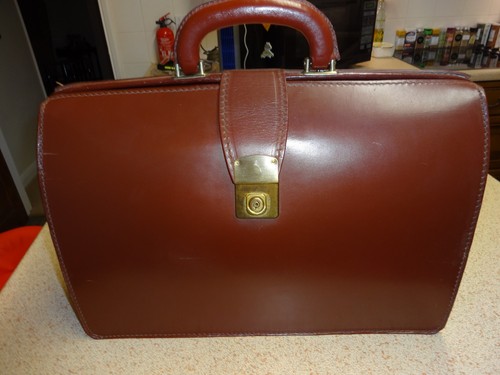 Vintage gladstone briefcase - vintage,