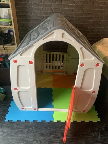Smoby playhouse - playhouse,