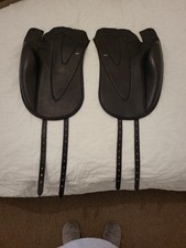 WOW Saddle Flaps Dressage Giant Fixed Block : Black, virtually new