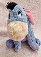 Genuine Disney Store Winnie