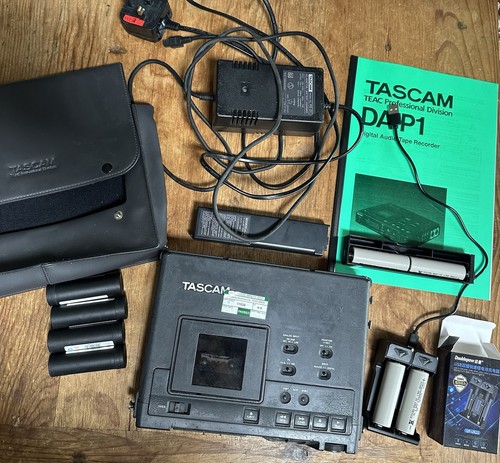 Tascam portable dat - da-p1,