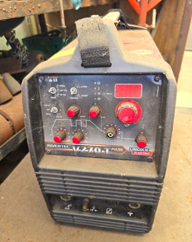 Lincoln electric invertec - lincoln,