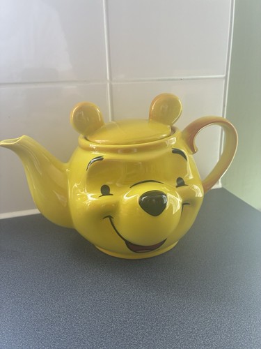 Disney showcase collection - disney,