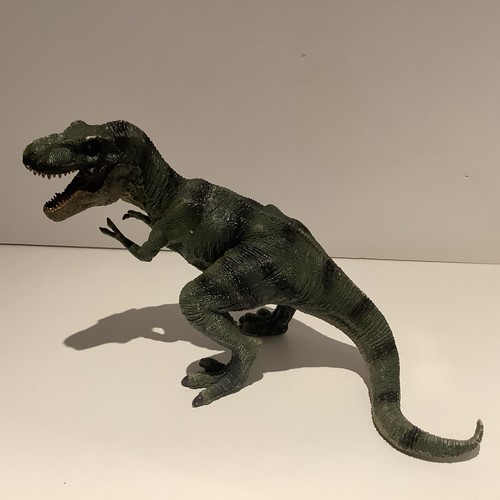 Tyrannosaurus rex large - rex, highly
