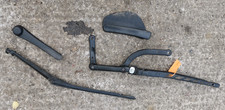 BMW E60 WINDSCREEN WIPER ARM ASSEMBLY SET  520D