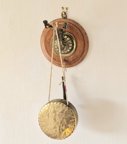 Antique brass stag - oak, roundel