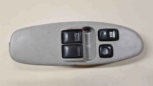 Nissan almera tino - nissan, v10