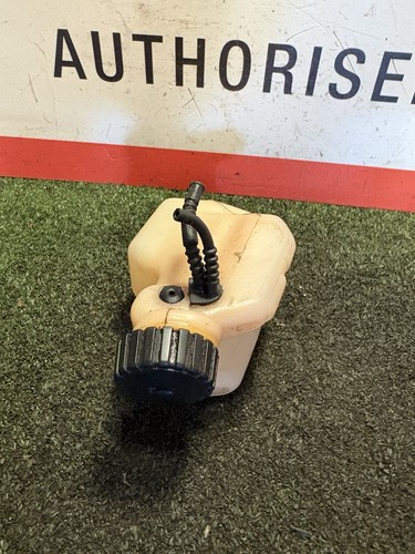 Makita dcs34 petrol chainsaw - dcs34,