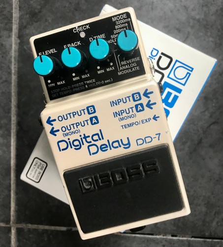 Boss digital delay guitar - digital,
