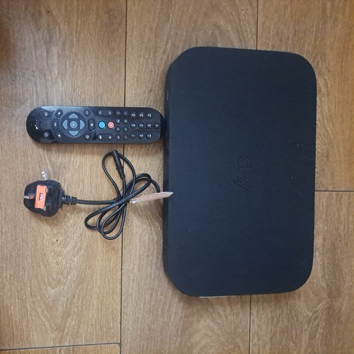 Sky box 2tb es340d8 - sky, with