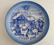 Vintage Christmas wall plate Julen 1989 Advent dish Sweden Collection Rare find