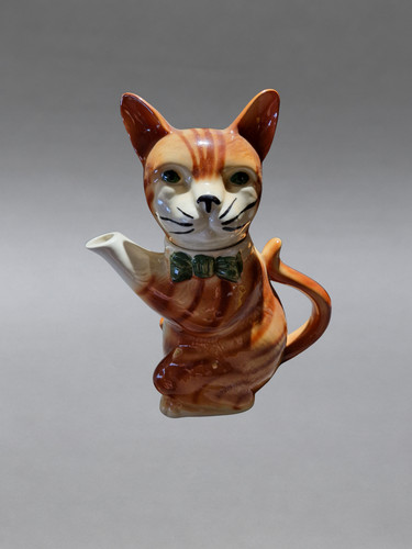 Tony wood orange tabby cat - orange,