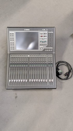 Yamaha ql1 digital mixing desk - yamaha,
