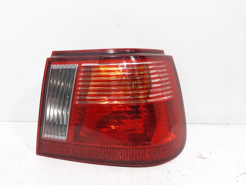 Right tailgate light - right, 4712611