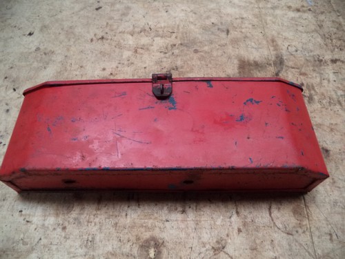 Tractor tool box massey - tractor,