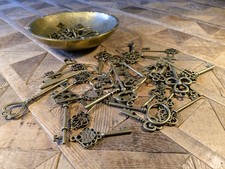 40 x Antique Bronze Style