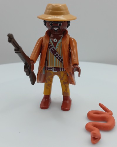Pre owned playmobil figure - pre‑owned,