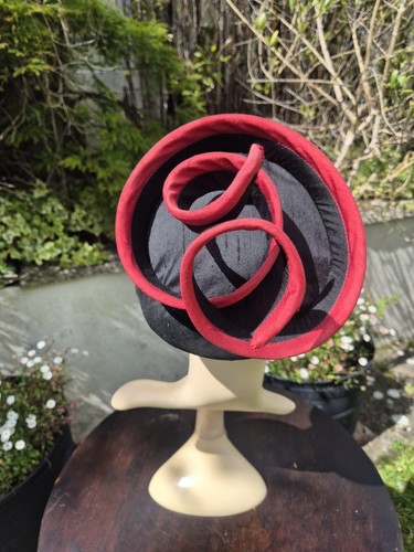 Vintage black red - vintage, formal
