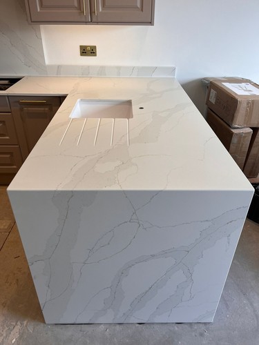 Calacatta gold quartz stone - quartz,