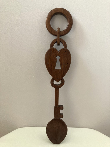 Vintage handcarved welsh - vintage,