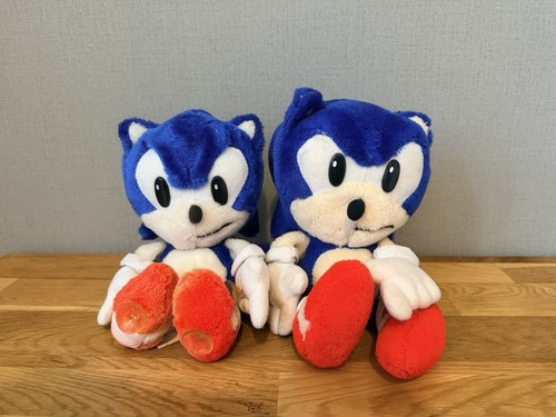 Vintage old 1990s - vintage, sonic