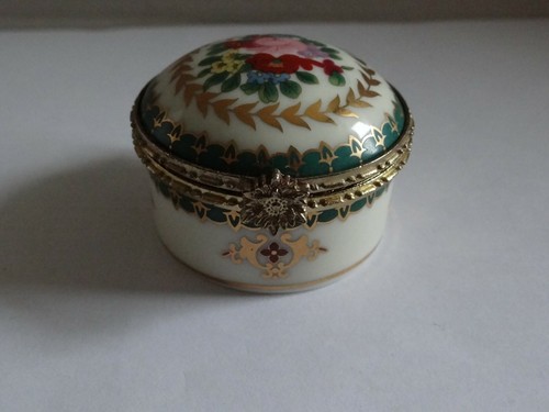 The leonardo collection round - collection,