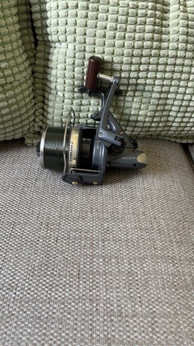Daiwa emblem z5000 fishing - emblem,