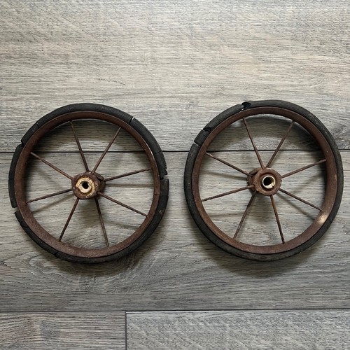 Antique vintage metal spoked - antique,